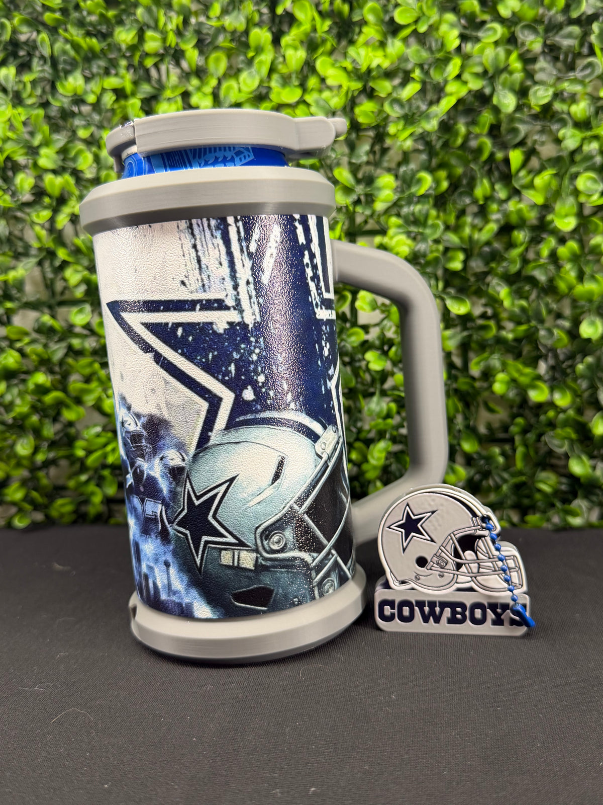 16oz can holder with lid and can opener