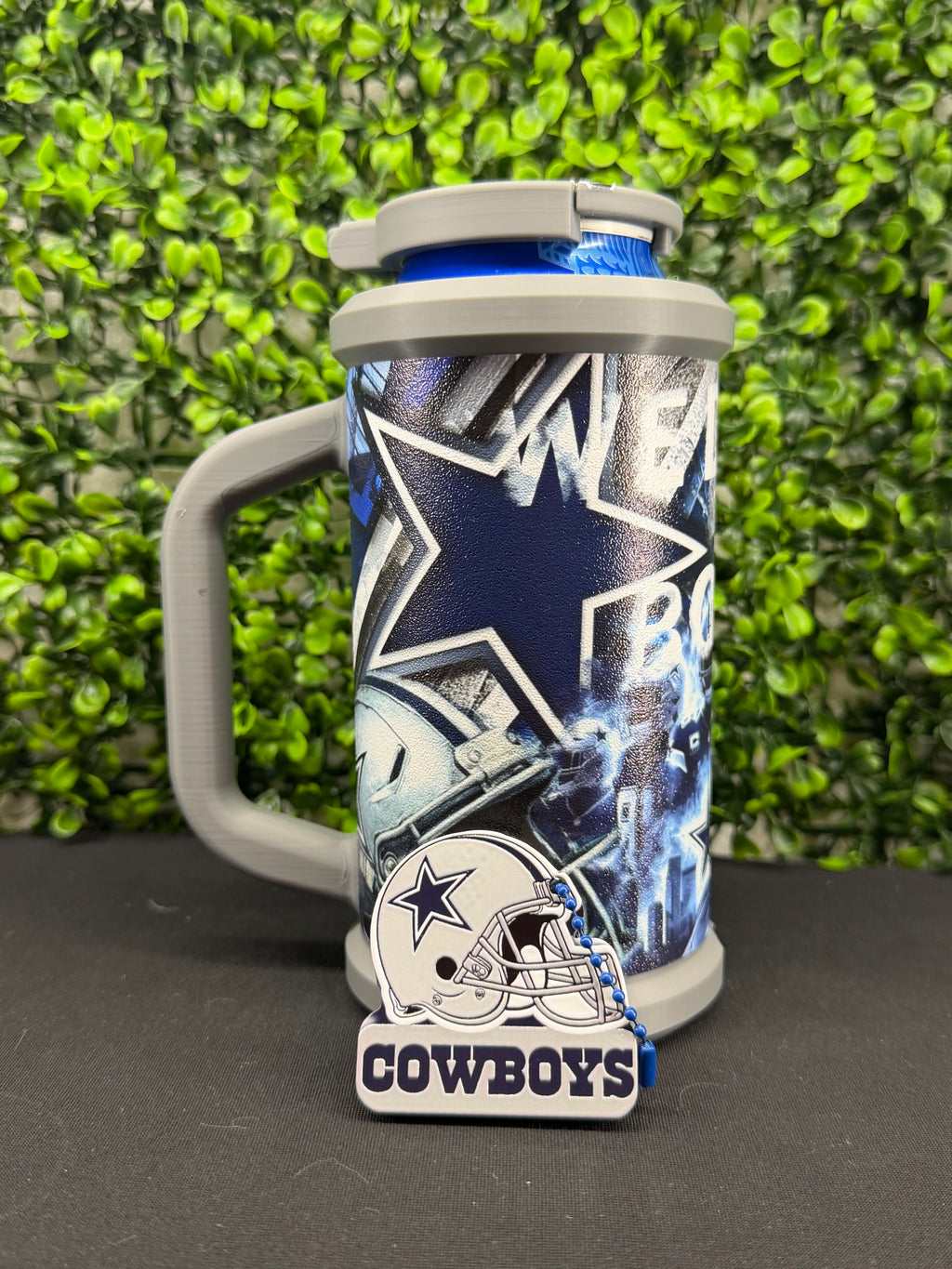 16oz can holder with lid and can opener